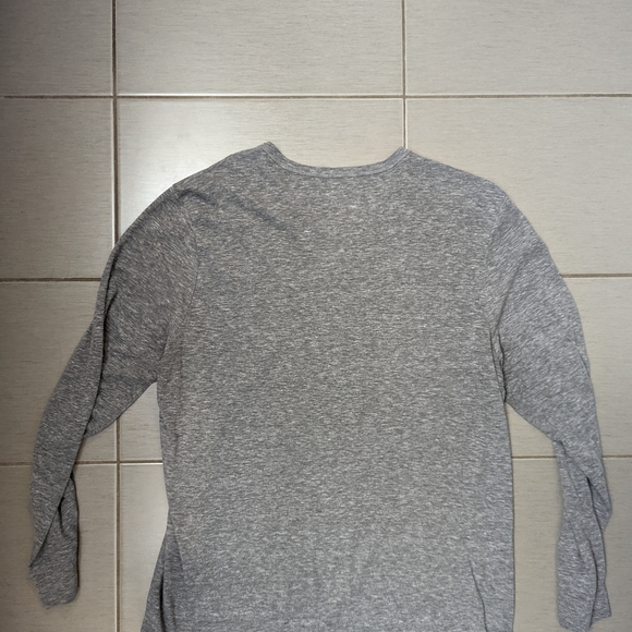 Hurley long sleeve tee (L) - Picture 3 of 3